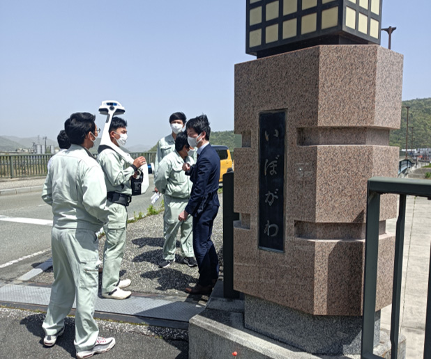 伸栄開発株式会社様からのご提案で、橋梁でもデータ計測を行った。 同社の新技術導入への息吹が感じられる。