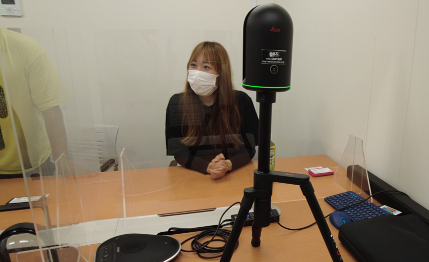 株式会社タダコジャパンの阪口氏。 様々な現場を想定をしながらBLK360について質問を投げる姿が印象的だった。