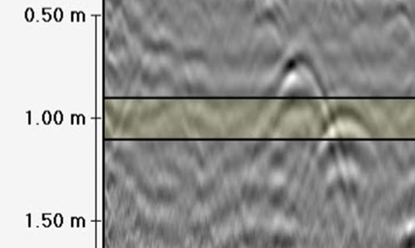 従来の地中探査機で取り入れられている波形図表示。