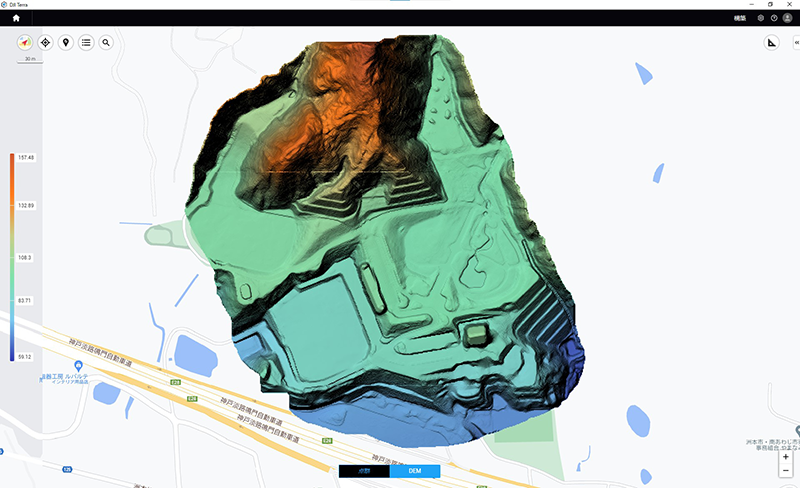 Fig.14 点群データから直接ＤＥＭデータの作成が可能となり、これを使った地形追従プランの作成も出来る。