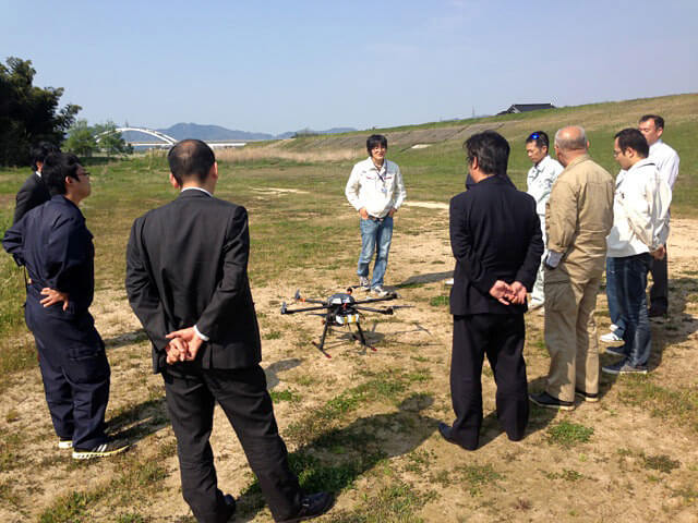 【写真】空中撮影UAV（ドローン）デモフライトの様子1