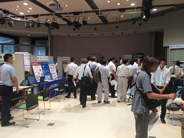 【写真】神戸清光EXPO2015大阪会場・展示会場1