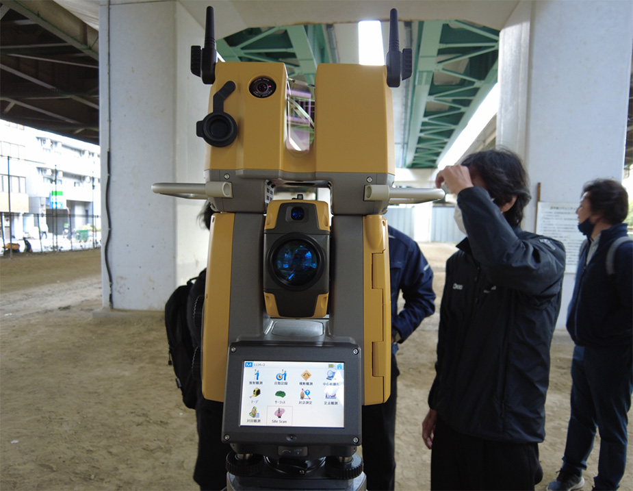 「GTL-1200」は別日に実機を確認した。