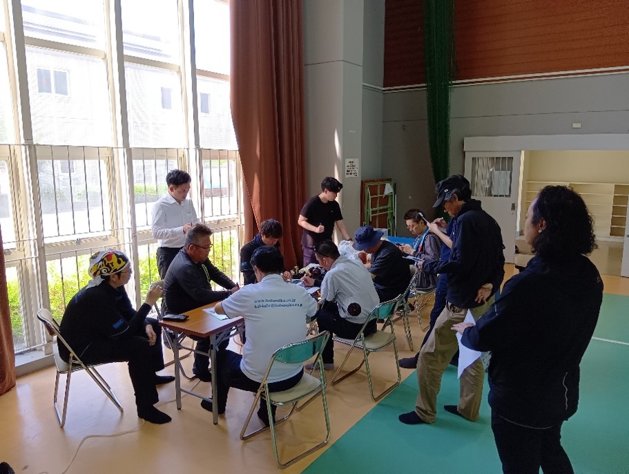 計測前の入念な打ち合わせの様子