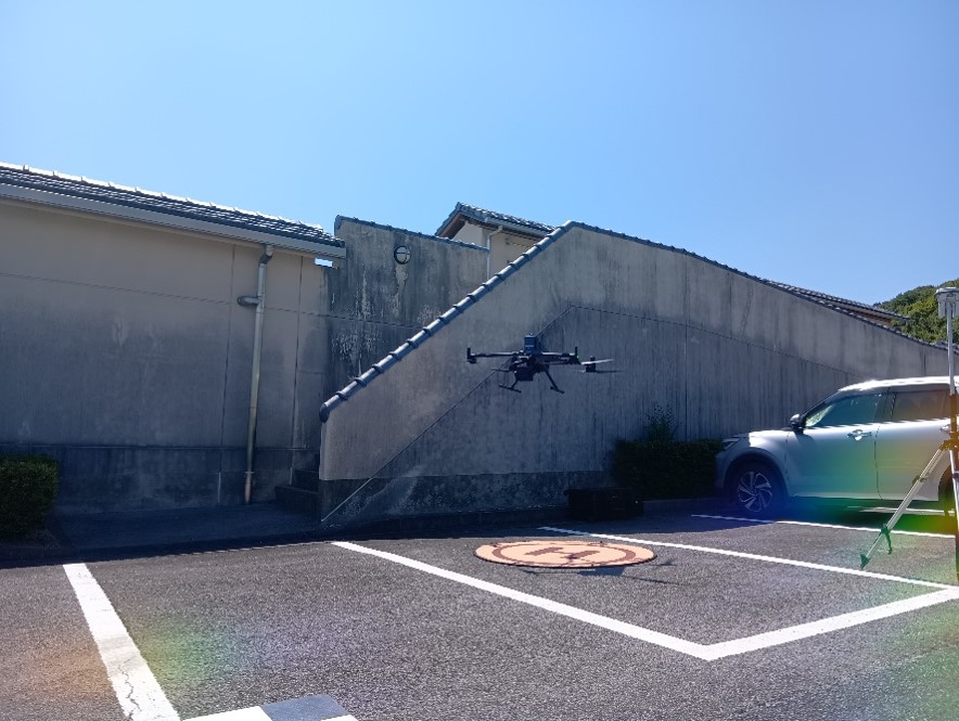 ドローン着陸、緊張の瞬間です…