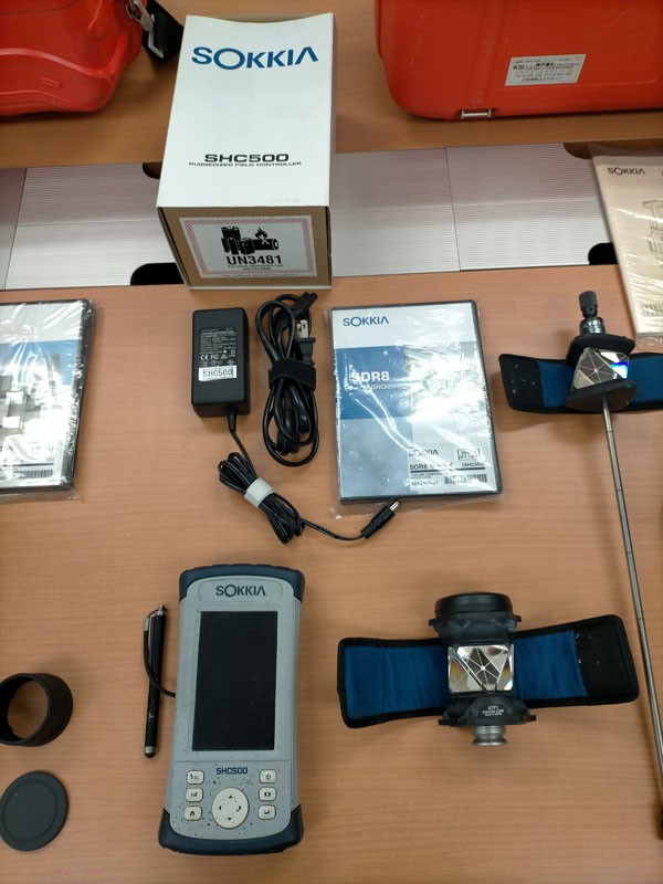 中古品セット （U-032） 【1】ソキア トータルステーションiX-1003 【2】リモートキャッチャーRC-PR4 【3】360°プリズムATP1(360°） 【4】データコレクタSHC500+SDRサーベイ　