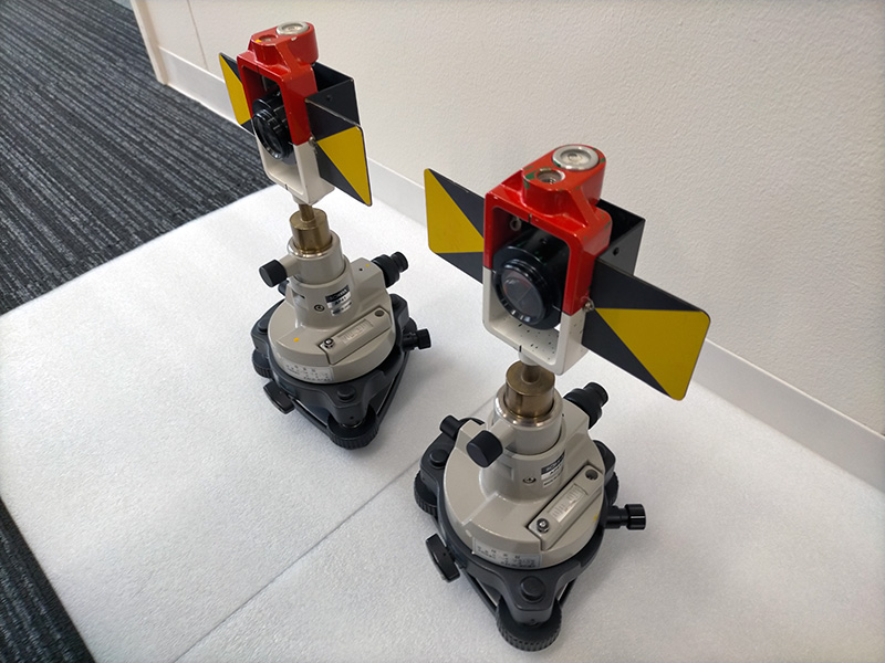 ソキア ミニプリズムPP03（PC=-30）+AP41+整準台　2個セット 中古品（U-035）