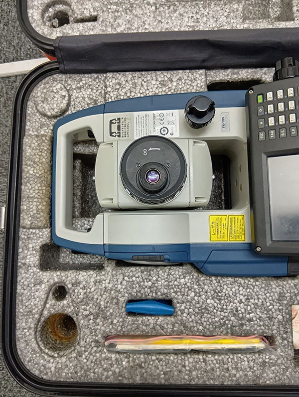 ソキア トータルステーション FX-105  中古品(U-027) 