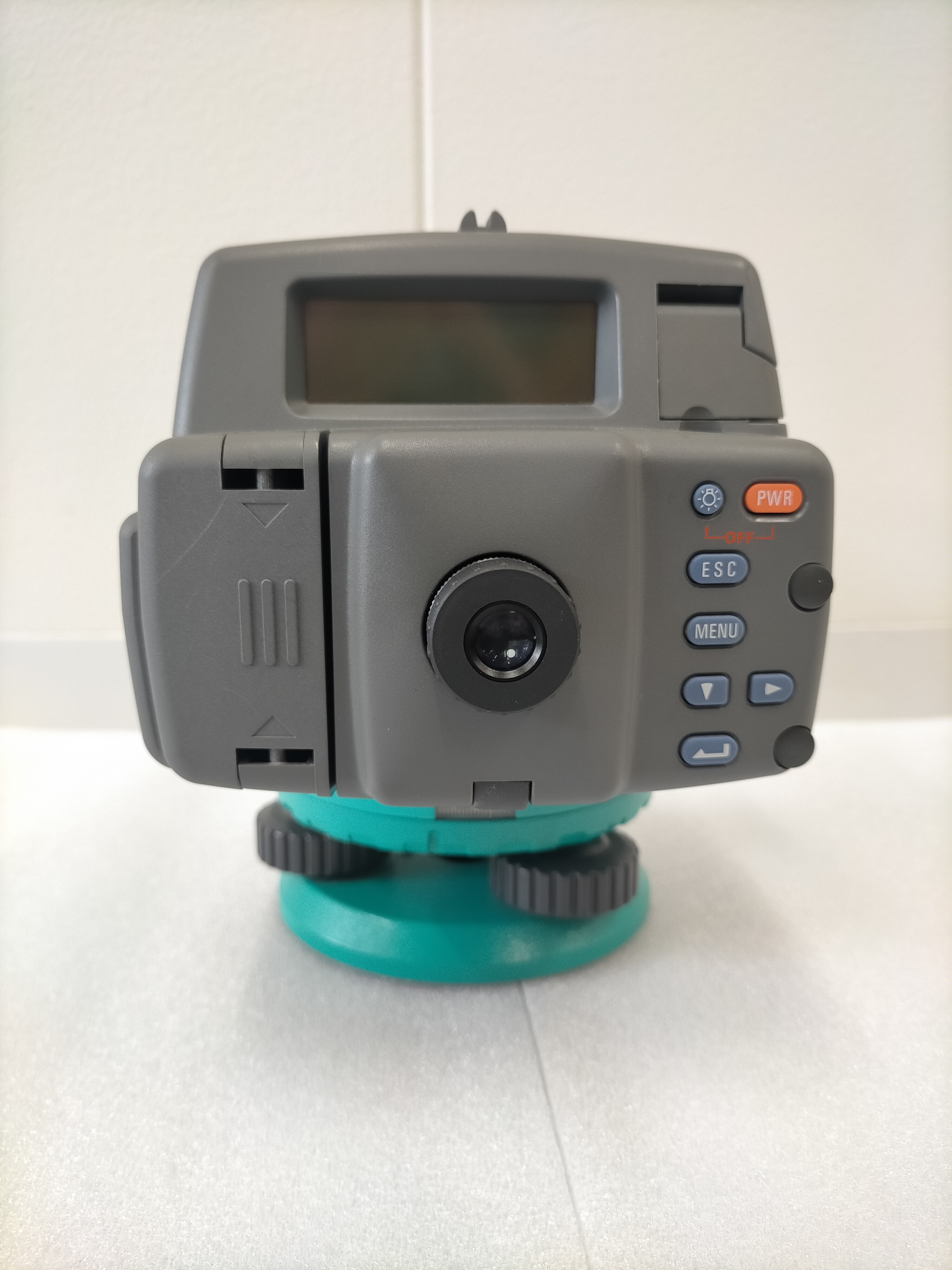 ソキア デジタルレベルSDL50 (スタッフBAS55付） 中古品（U-034）